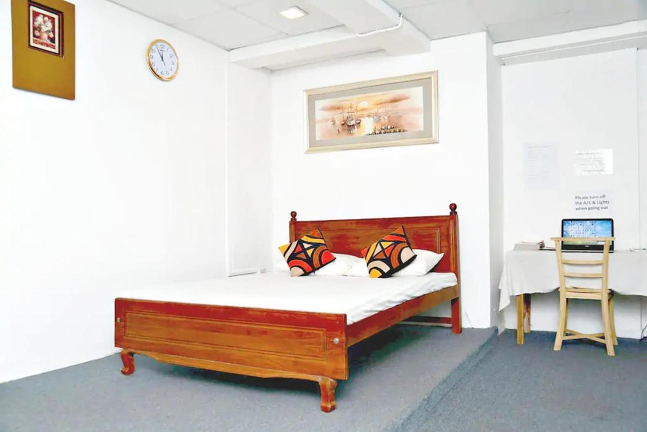 The Beehive Colombo Otel Dış mekan fotoğraf