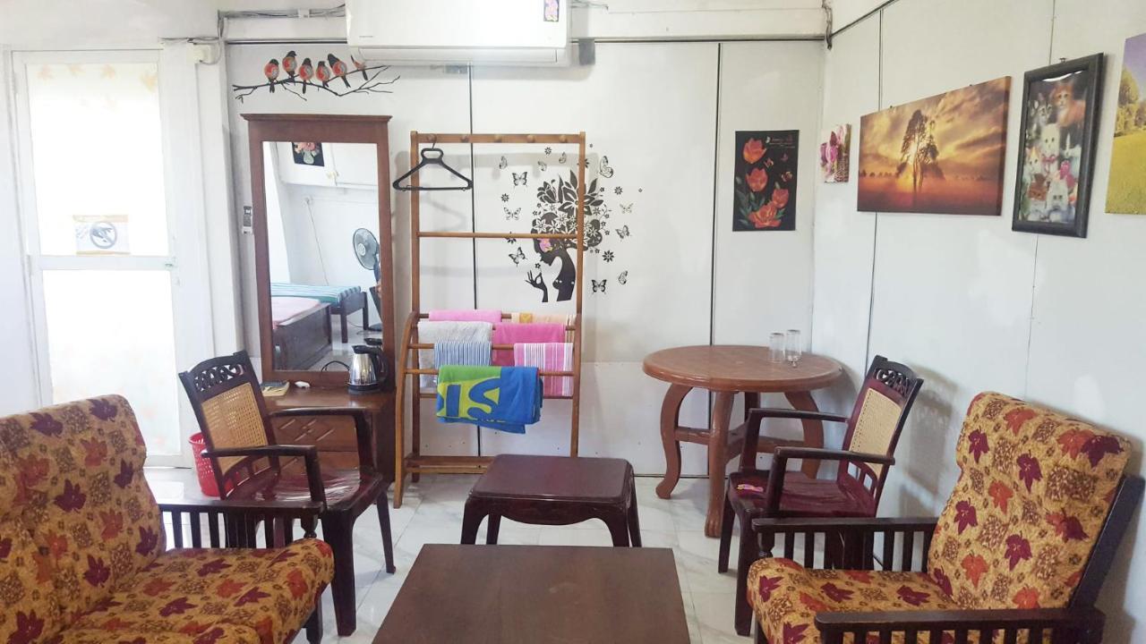 The Beehive Colombo Otel Dış mekan fotoğraf