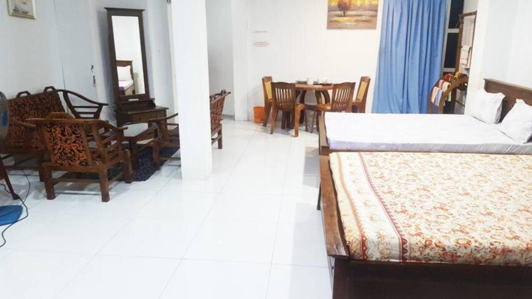 The Beehive Colombo Otel Dış mekan fotoğraf